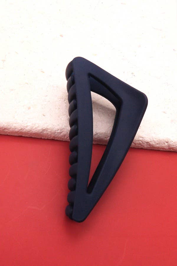 MATTE OFF TRIANGLE HAIR CLAW CLIPS - Navy by JOSSLYN by wall to wall
