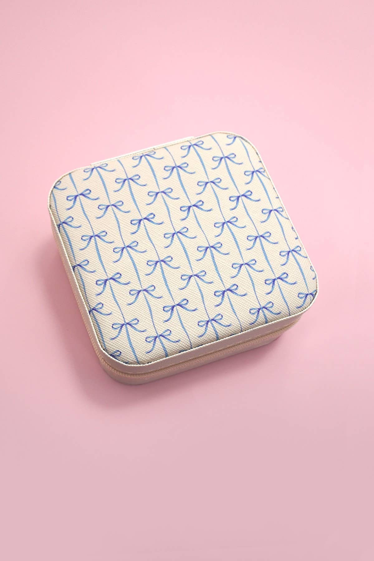 DESIGNED JEWELRY ORGANIZER TRAVEL BOX CASE - Bow Off White by JOSSLYN by wall to wall